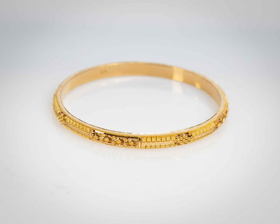 22k Gold Bangle