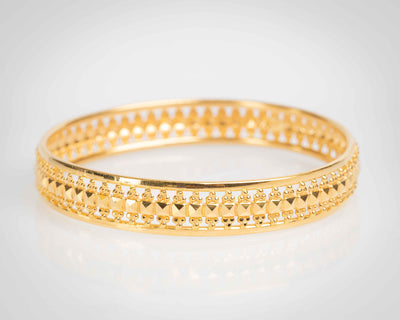 22K Gold Bangle
